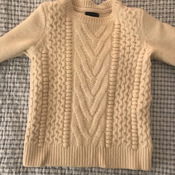 Beautiful Wool Cream Sweater! - Picture 2 of 3